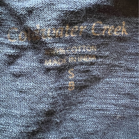 Women’s Coldwater Creek Navy Blue Cotton V-Neck Tee Roll Up Sleeves - Picture 3 of 6